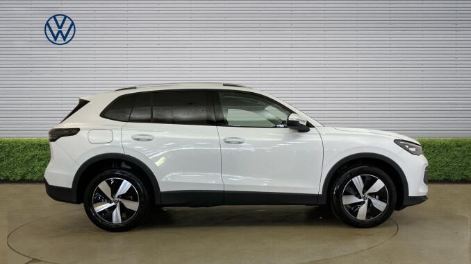 Volkswagen Tiguan 1.5 eTSI Match 5dr DSG Petrol Estate - Image 4